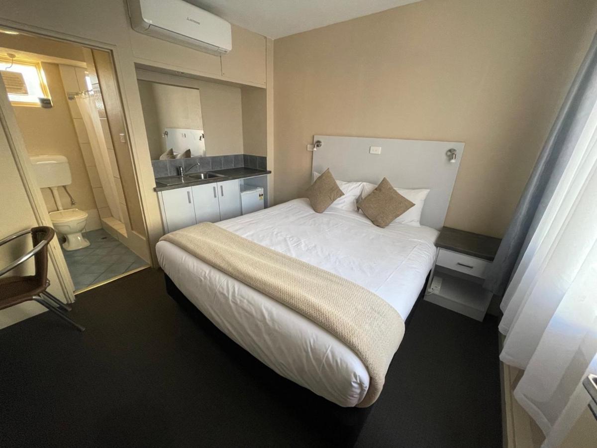 Astor Hotel Motel Albury Buitenkant foto
